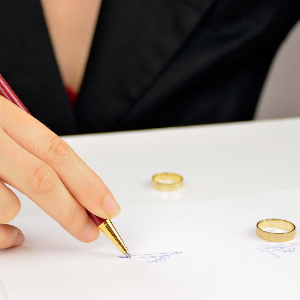 PACS et Mariage : quelles différences et comment choisir