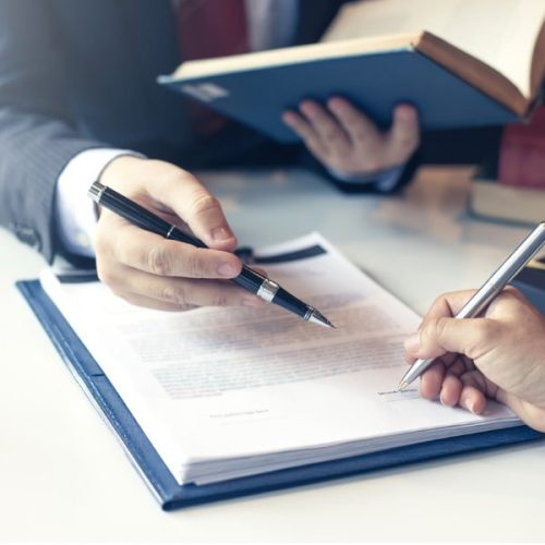 La rédaction des statuts de la société