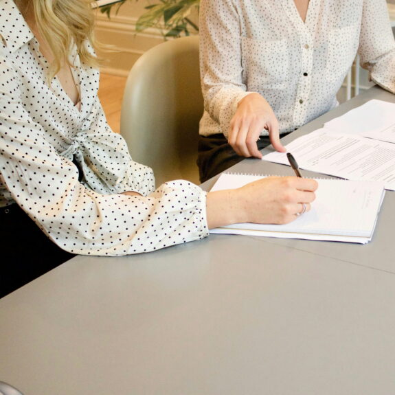 Différence entre information juridique et conseil juridique : ce qu’il faut savoir